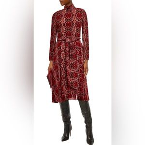 ALICE + OLIVIA
Paisley Print Midi Length Dress